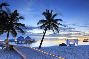 Maldives, South Ari Atoll, Thudufushi Island, Diamonds Thudufushi Resort