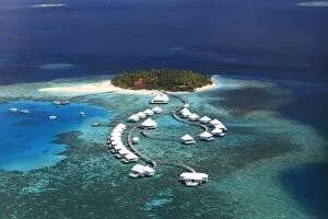 Images Dated 23rd November 2015: Maldives, South Ari Atoll, Thudufushi Island, Diamonds Thudufushi Resort