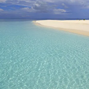 Images Dated 18th November 2016: Maldives, South Ari Atoll, Thudufushi Island, Diamonds Thudufushi Resort