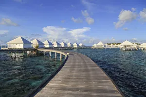 Bungalow Prints: Maldives, South Ari Atoll, Thudufushi Island, Diamonds Thudufushi Resort, Water villas