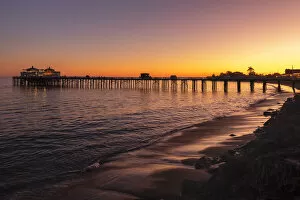Recreation Gallery: Malibu Pier at sunset, Malibu, California, USA