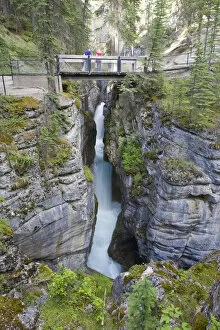 Images Dated 5th March 2008: Maligne Canyon and Maligne River, Jasper National Park, Alberta, Canada