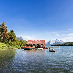 Images Dated 21st February 2020: Maligne Lake Boat House with canoa and blue sky, Jasper National Park, Alberta, Canada
