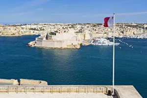 Malta, South Eastern Region, Valletta. The view across Grand Harbour to Fort St Angelo Malta, South Eastern Region, Valletta. The view across Grand Harbour to Fort St Angelo