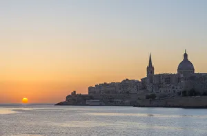 Malta, South Eastern Region, Valletta. The view from Ta Xbiex across Marsamxett