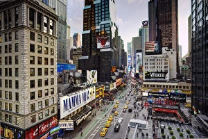 Images Dated 5th December 2011: Manhattan, Broadway looking towards Times Square, New York, USA