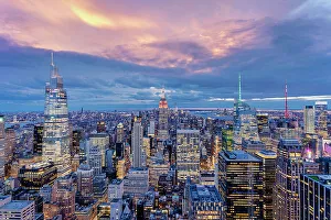 Images Dated 17th August 2022: Manhattan skyline and buildings after sunset, New York City, USA