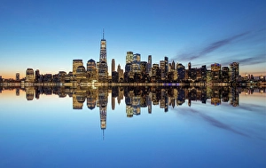 Jersey City Prints: Manhattan and the One World Trade Centre at dusk