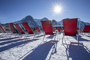 Images Dated 31st January 2022: Mannlichen, Jungfrau Region, Berner Oberland, Switzerlandred