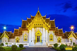 Lights Gallery: The Marble Temple (Wat Benchamabophit Dusitvanaram) at night, Bangkok, Thailand