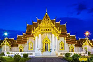 The Marble Temple (Wat Benchamabophit Dusitvanaram) at night, Bangkok, Thailand