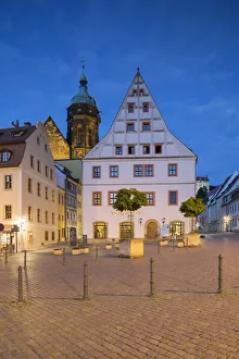 Market Square and St Marien Church at dusk, Pirna, Saxony, Germany