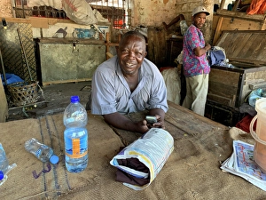 Stone Town Prints: Market workers, Stonetown, Zanzibar, Tanzania