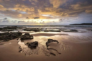 Images Dated 29th August 2023: Maroubra Beach at sunrise, New South Wales, Australia