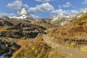 Images Dated 20th April 2022: Matterhorn (4478m), Swiss Alps, Zermatt, Valais, Switzerland