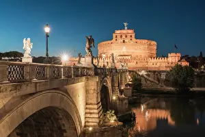 Mausoleum of Hadrian (Castel sant'Angelo) and Ponte Sant'Angelo at dusk. Rome, Lazio, Italy