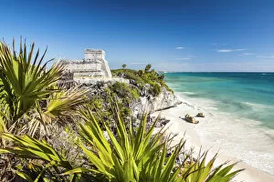 Images Dated 30th January 2015: Mayan Temple Ruins & Beach, Tulum, Yucatan, Mexico