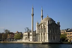 Images Dated 12th April 2007: The Mecidiye Mosque, Ortakoy
