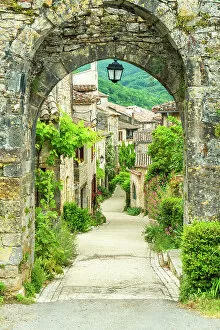 Images Dated 1st July 2022: Medieval Gate, Bruniquel, Tarn-et-Garonne, Occitanie, France