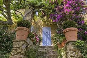 Mediterranean flair in the medieval village of Bormes-les-Mimosas, Department Var, Provence, Alpes-Maritimes