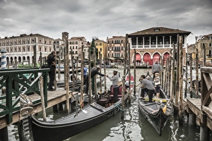 Mercati di Rialto (Rialto market) & Grand Canal, Venice, Italy