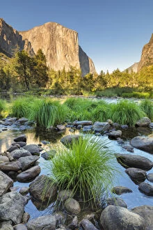 Images Dated 27th May 2021: Merced River with El Capitan at sunset, Yosemite National Park, California, USA