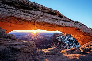 South Western Prints: Mesa Arch, Canyonlands National Park, Utah, USA