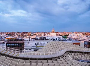 Images Dated 3rd June 2021: Metropol Parasol or Las Setas at sunset, La Encarnacion Square, Seville, Andalusia, Spain