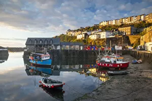 Images Dated 1st September 2021: Mevagissey harbour, Cornwall, England, UK