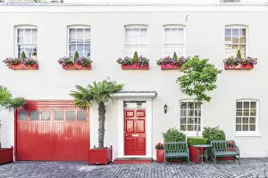 Images Dated 17th July 2020: Mews Houses, Belgravia, London, England, UK