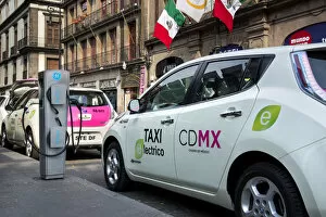 Images Dated 1st July 2016: Mexico, Mexico City, Electric Taxis, Centro Historico