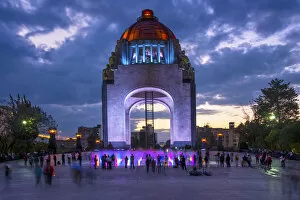 Images Dated 1st July 2016: Mexico, Mexico City, Plaza de la Republica, Monument To The Revolution, Tallest Triumphal
