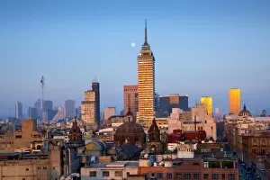 Images Dated 24th February 2016: Mexico, Mexico City, Torre Latinoamericana, LatinAmerican Tower, Landmark, Skyline