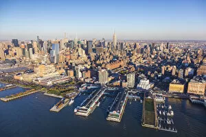 Images Dated 14th April 2016: Midtown Manhattan & Hudson River, New York City, USA