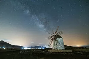 Windmill Gallery: Milky way over Molino de Villaverde, Fuerteventura, Canary Island, Spain