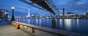 Tall Building Gallery: Millennium Bridge, London, England, UK