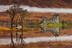 Peace Gallery: Mist over Kilchurne Castle on Loch Awe, Strathclyde Region, Scotland