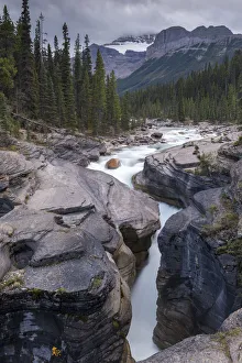 Images Dated 20th July 2017: Mistaya Canyon in the Canadian Rockies, Banff National Park, Alberta, Canada. Autumn