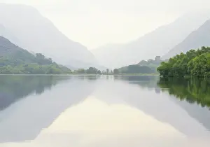 Snowdonia Prints: A misty morning on Llyn Padarn (Lake Padarn), Gwynedd, Eryri (Snowdonia), Wales