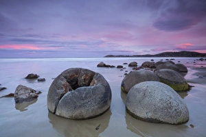 Moeraki Boulders, South Island, New Zealand