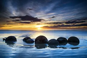 Landmarks Prints: Moeraki Boulders at Sunrise, Otago Coast, New Zealand
