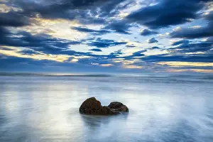 Moeraki Boulders at Sunrise, Otago Coast, New Zealand