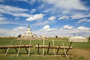 Images Dated 27th June 2011: Mongolia, Ovorkhangai, Kharkhorin, Erdene Zuu Monastery