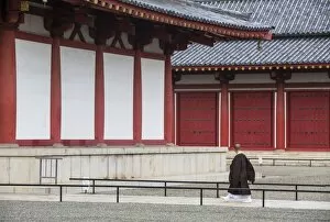 Monk at Shitenno-ji temple, Tennoji, Osaka, Kansai, Japan