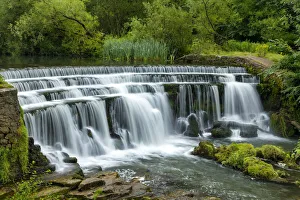 Monsal Weir, Peak District National Park, Derbyshire, England