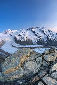 Images Dated 9th March 2015: Monte Rosa range & Gornergletscher, Zermatt, Valais, Switzerland