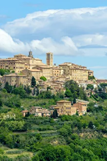Images Dated 30th August 2019: Montepulciano, Val d Orcia, Tuscany, Italy, Europe