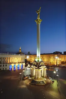 Monument to Berehynia in Independence Square (Maydan Nezalezhnosti), KIev, Ukraine