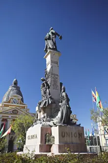 Monument and Palacio Legislativo (Legislative Palace) in Plaza Pedro Murillo, La Paz
