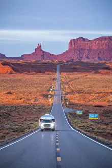 March Gallery: Monument Valley from Route 163, Utah, USA